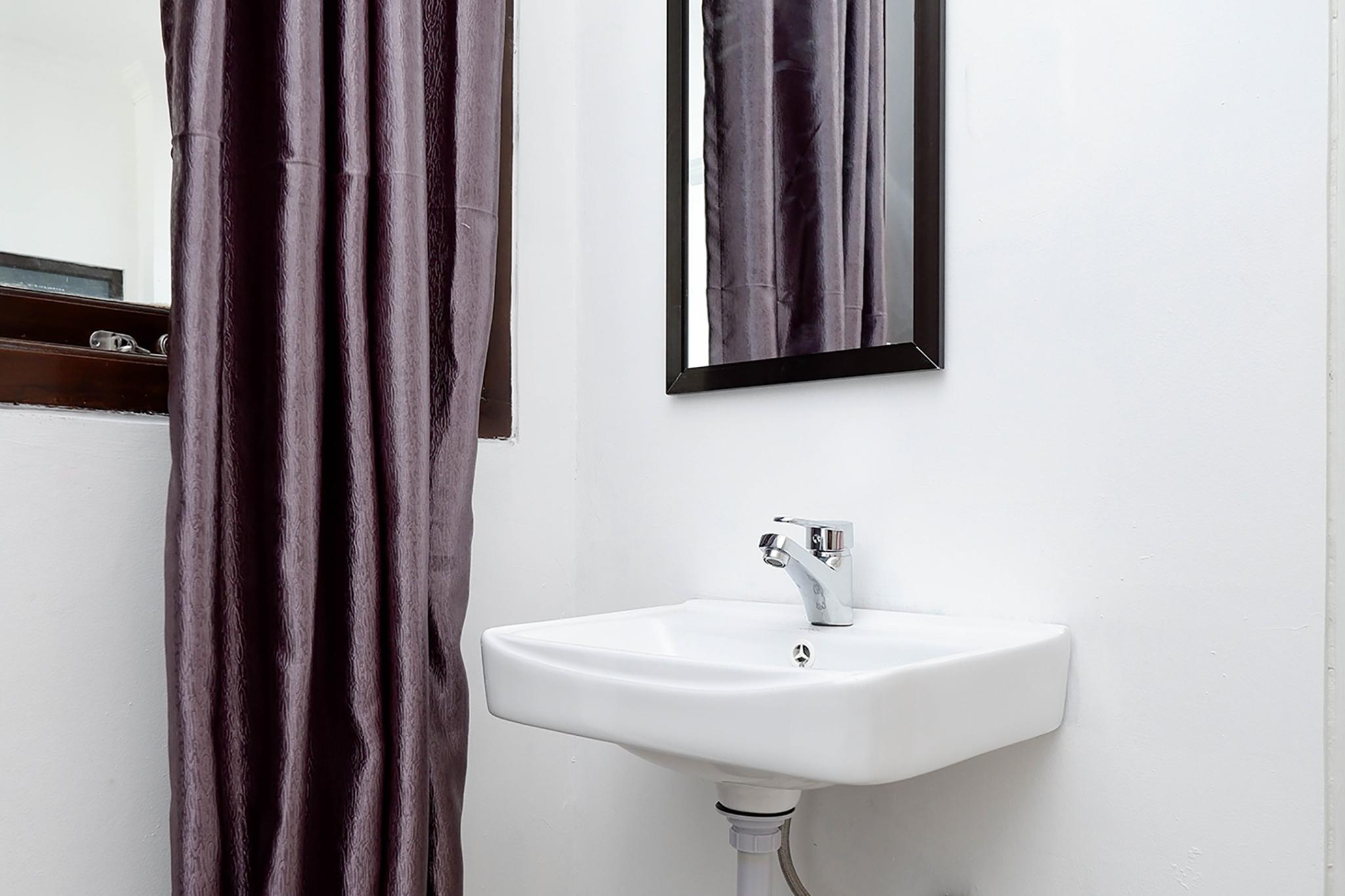 Oyo 1611 Four D'Home Solo Exterior foto